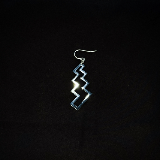 稲妻のチャームが新登場——特別な力を纏うアクセサリー - Kenichi Asano Studio – Custom Jewelry & Sculpture / by 淺野屋健一