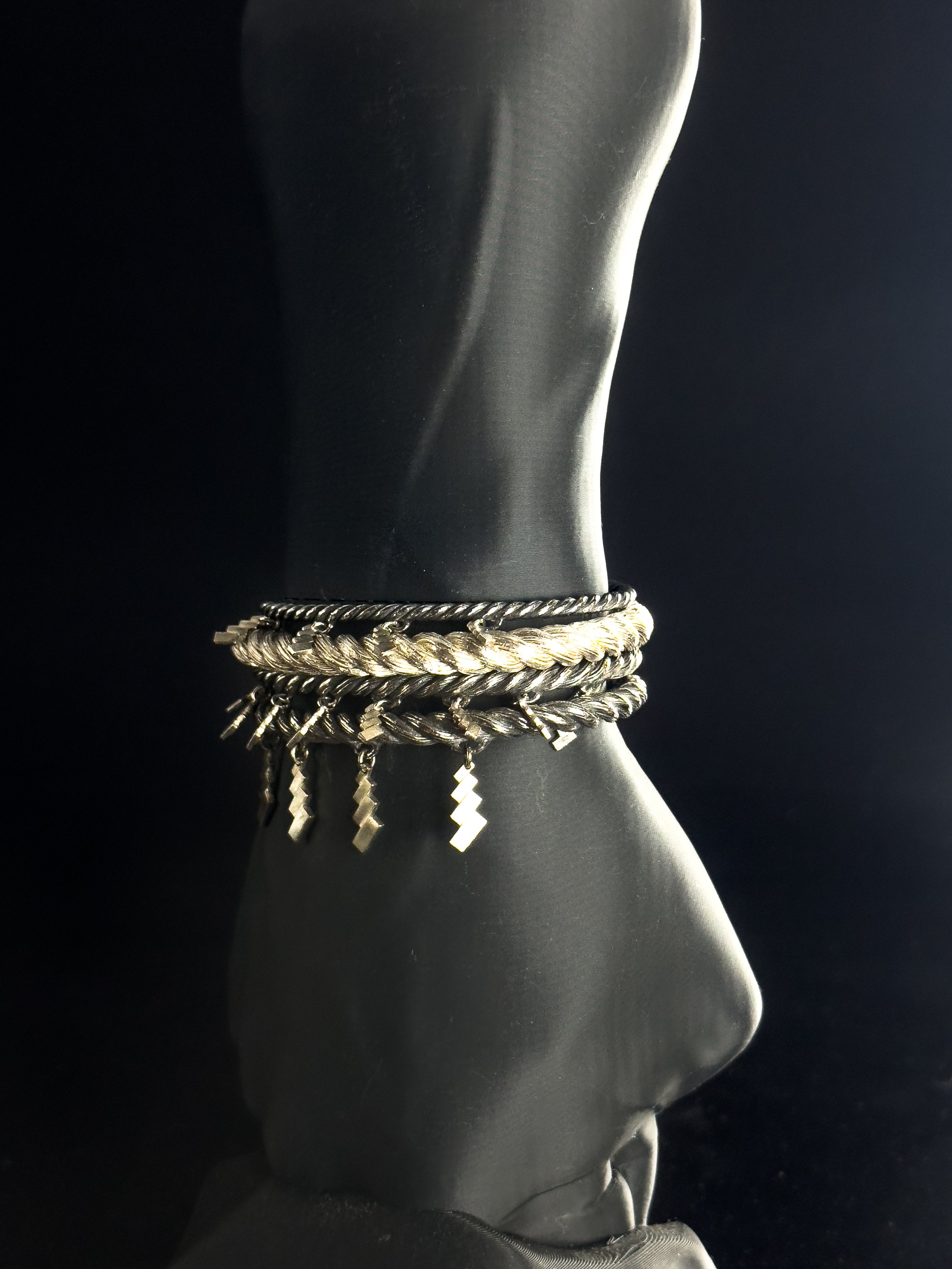 しめ縄の腕輪 – Kenichi Asano Studio – Custom Jewelry