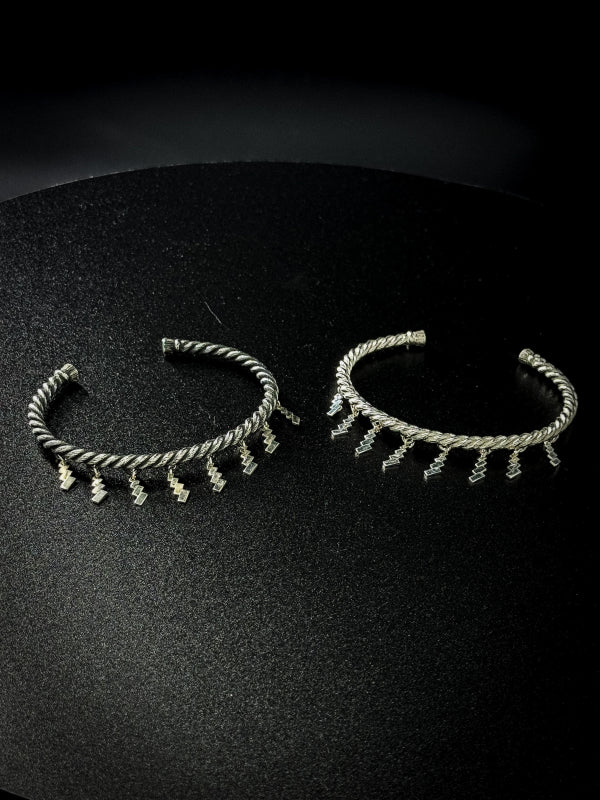 しめ縄バングル-細 – Kenichi Asano Studio – Custom Jewelry しめ縄バングル-細 – Kenichi Asano Studio – Custom Jewelry
