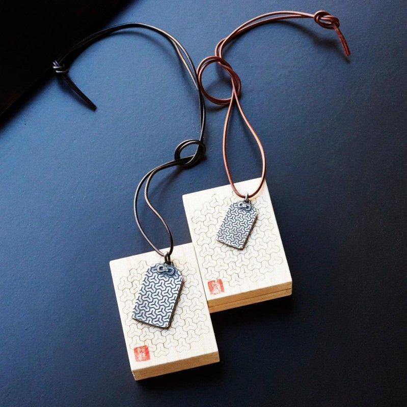 在庫限りで販売終了]御守り型ドッグタグ-小 3営業日以内に発送