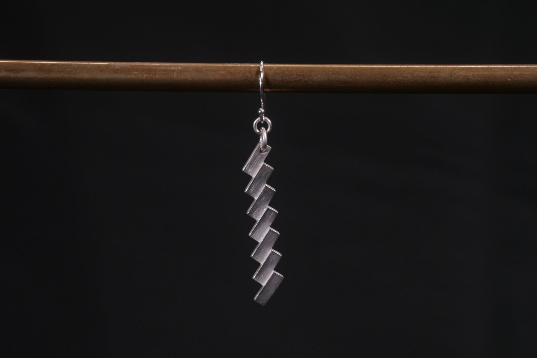 稲妻のピアス-大 – Kenichi Asano Studio – Custom Jewelry