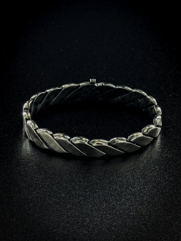 [NEW]しめ縄ブレスレット　11月末より順次発送 - Kenichi Asano Studio – Custom Jewelry &amp; Sculpture / by 淺野屋健一