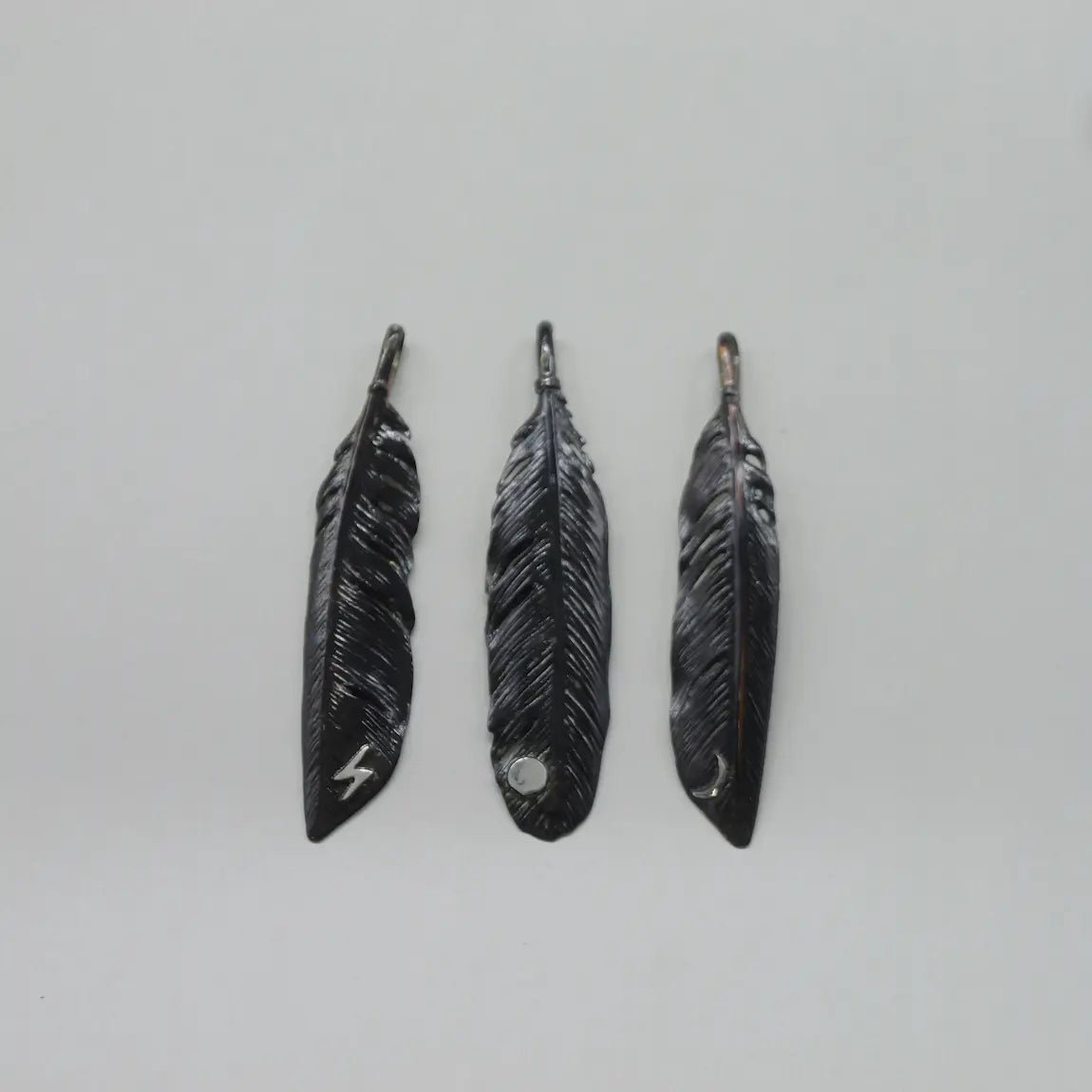 八咫烏の羽ペンダント 6営業日以内に発送 – Kenichi Asano Studio